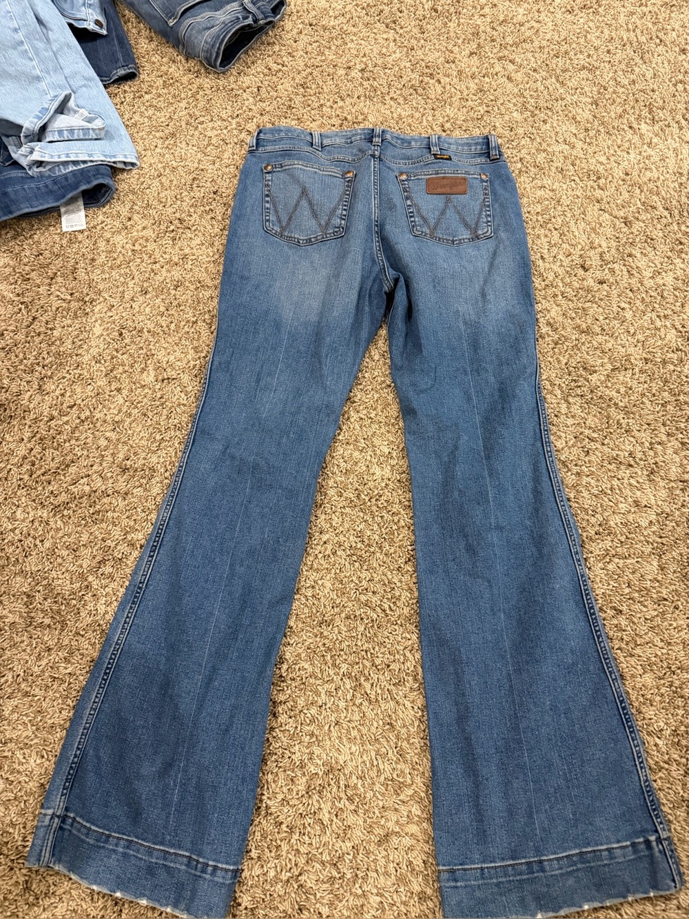 Women’s Wrangler Trouser Boot Cut Jeans, Like new, 32x34